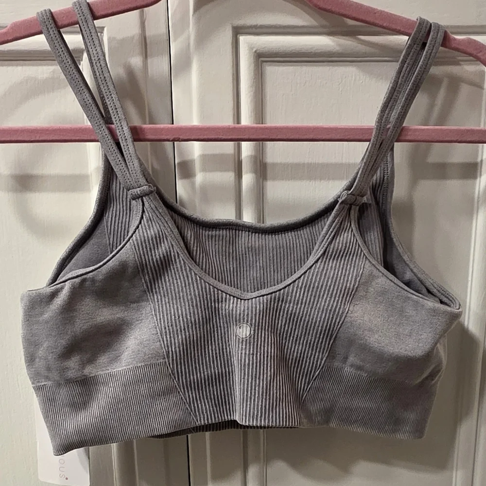 NWT Yogalicious Women's Gray Ribbed Sports Bra ~ Size Large - Picture 3 of 8